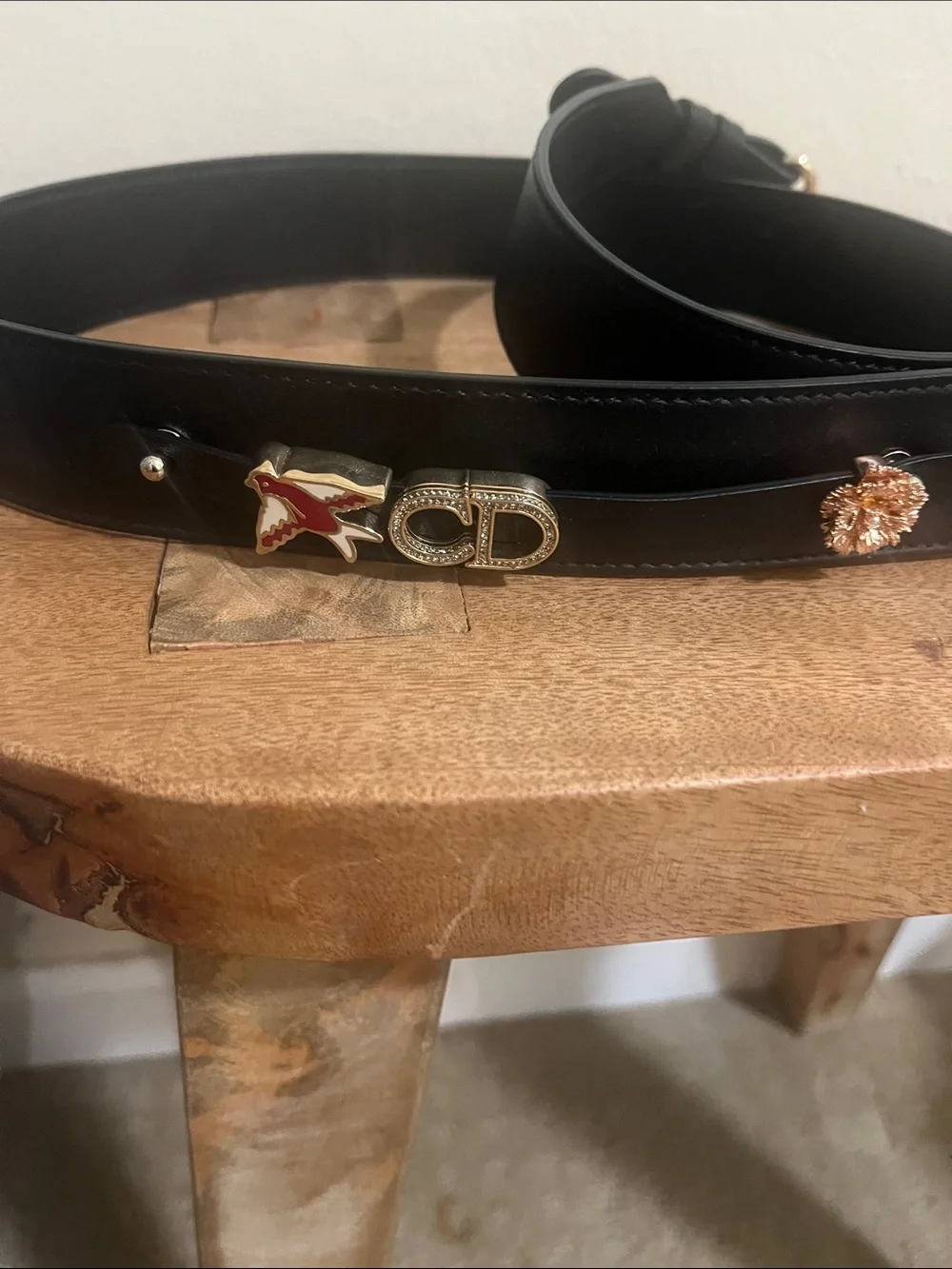 Adjustable Black Leather Bag Strap with Gold-Tone Accents